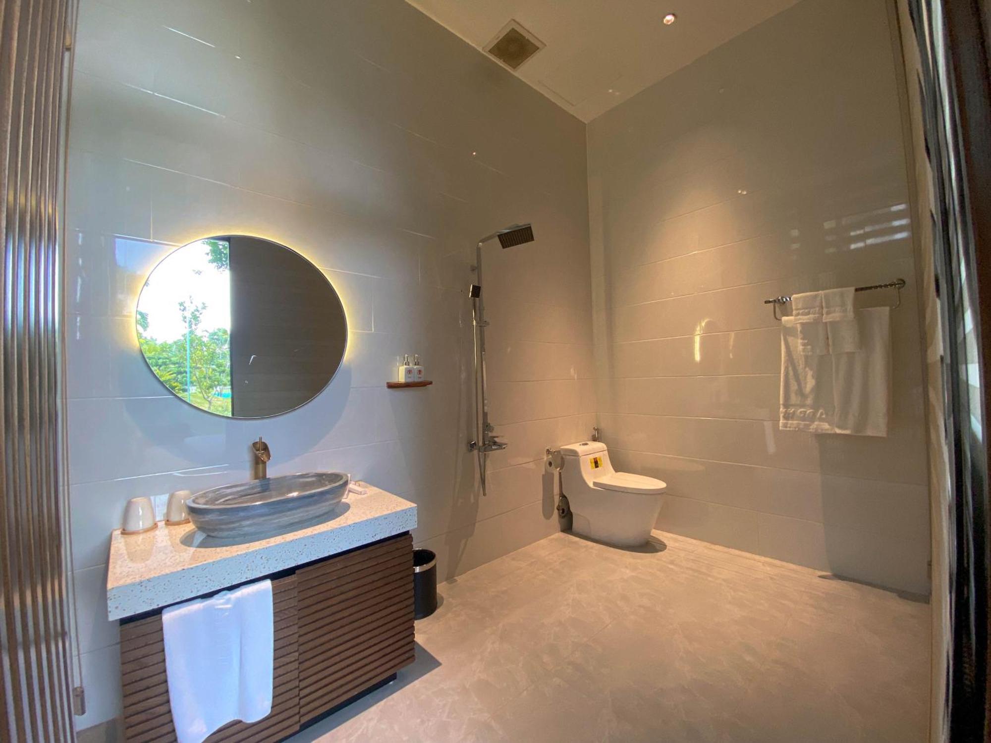 Minawa Kenhga Resort & Spa นิญบิ่ญ ภายนอก รูปภาพ
