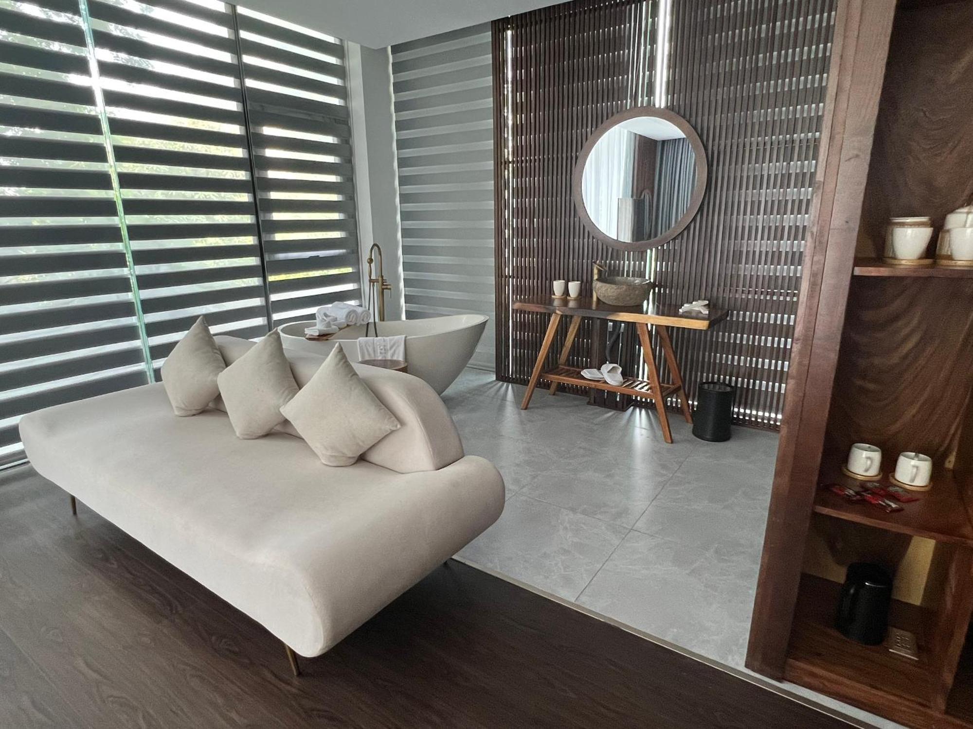 Minawa Kenhga Resort & Spa นิญบิ่ญ ภายนอก รูปภาพ