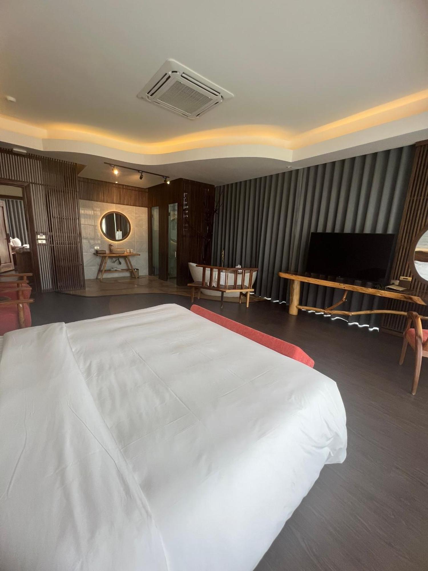 Minawa Kenhga Resort & Spa นิญบิ่ญ ภายนอก รูปภาพ